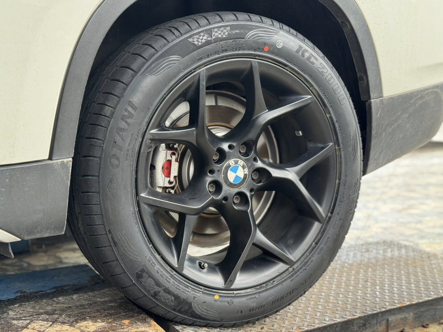 BMW_X1🚘เปลี่ยนยาง 🛞🐘#OTANI_KC2000_235/50R18