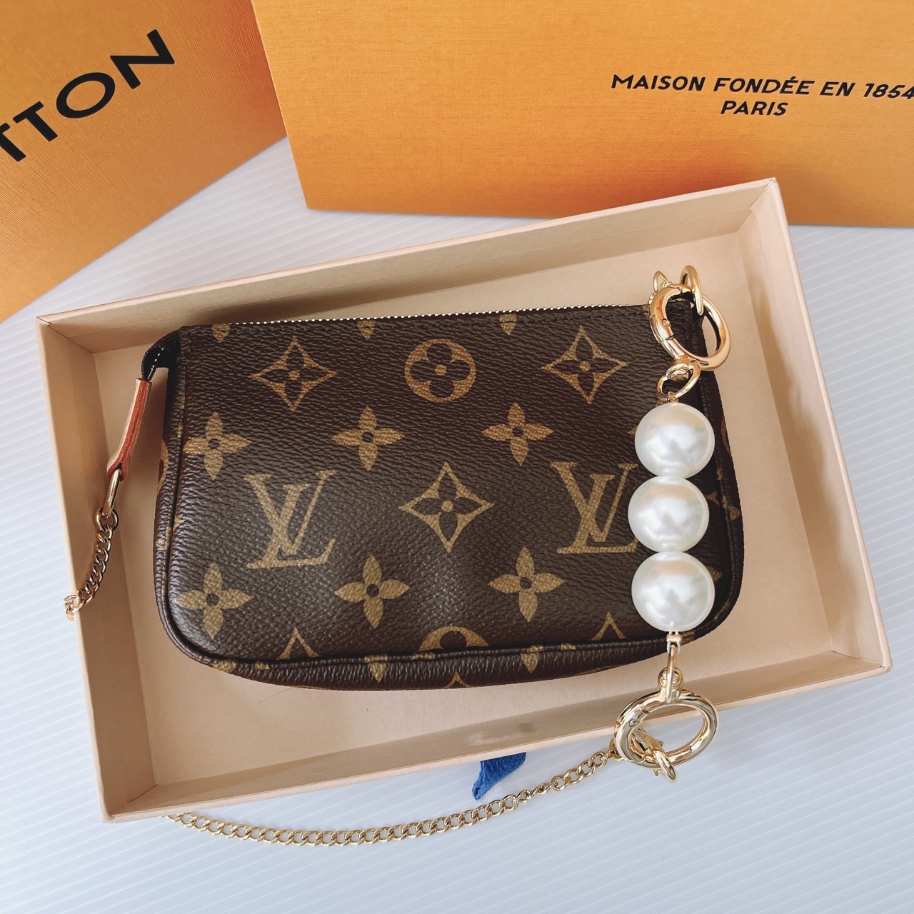 กระเป๋าสะพายไหล่แบรนด์Lv Pochette Mini ปี 22 ฝังชิพ มือ 1