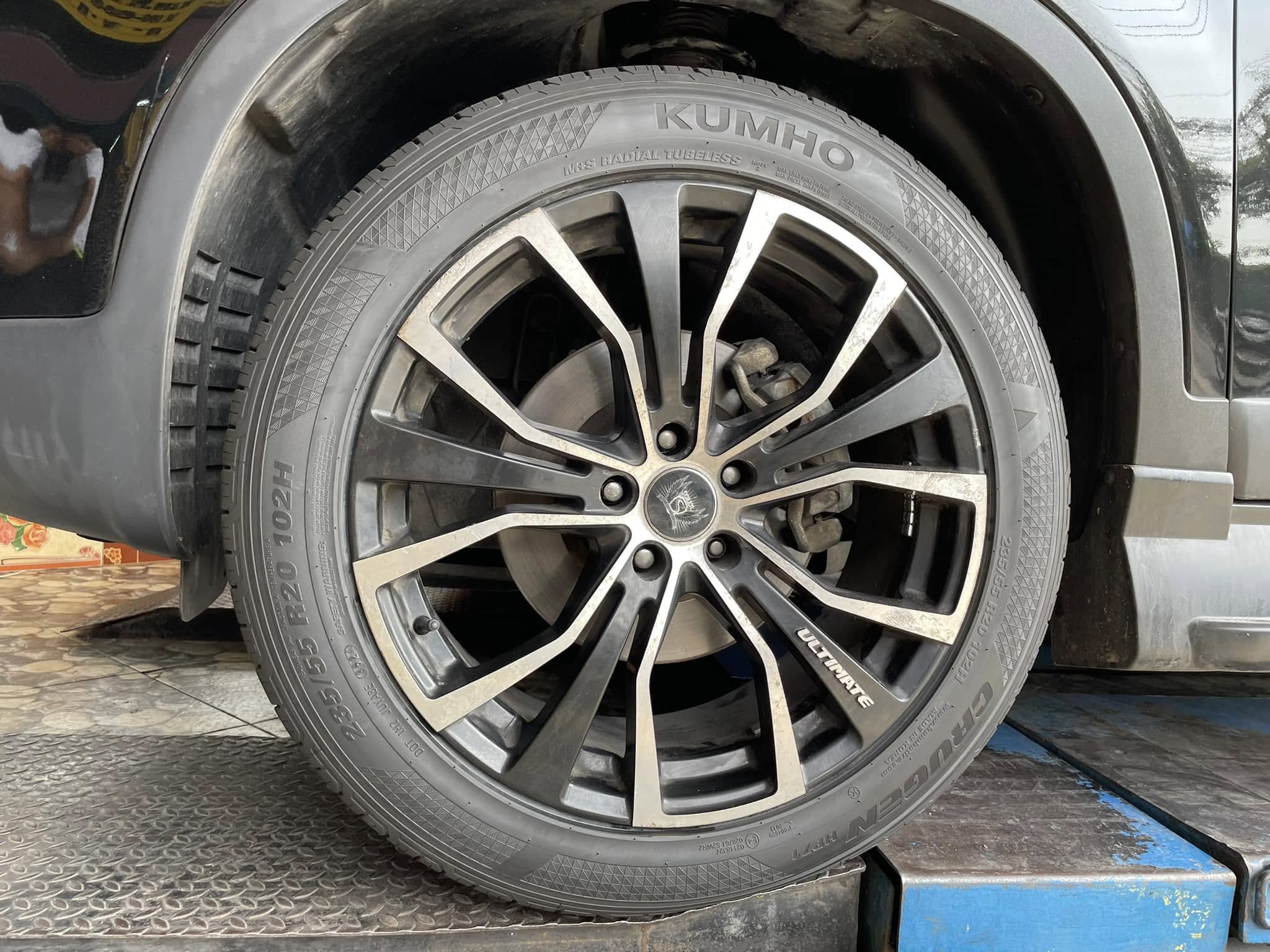 🛞❤️ #KIA_SORENTO 🚘❤️เปลี่ยนยาง 🛞🐘#KUMHO #Crugen #HP71 235/55R20