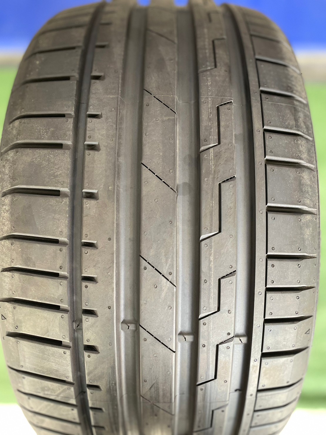 Giti SportS2 255/35R18 ยางใหม่ปี2023