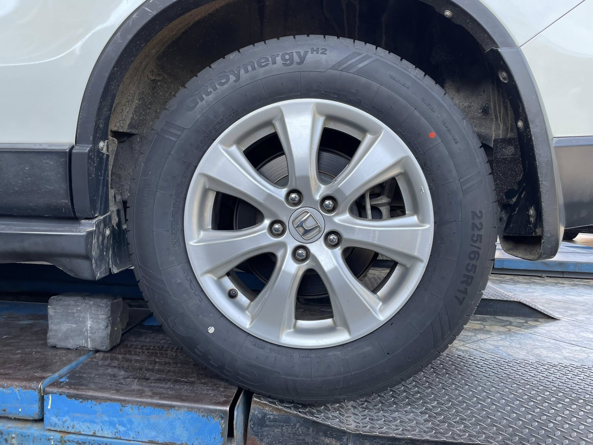 HONDA_CRV 🚘เปลี่ยนยาง 🛞🐘#GITI_SynergyH2_225/65R17