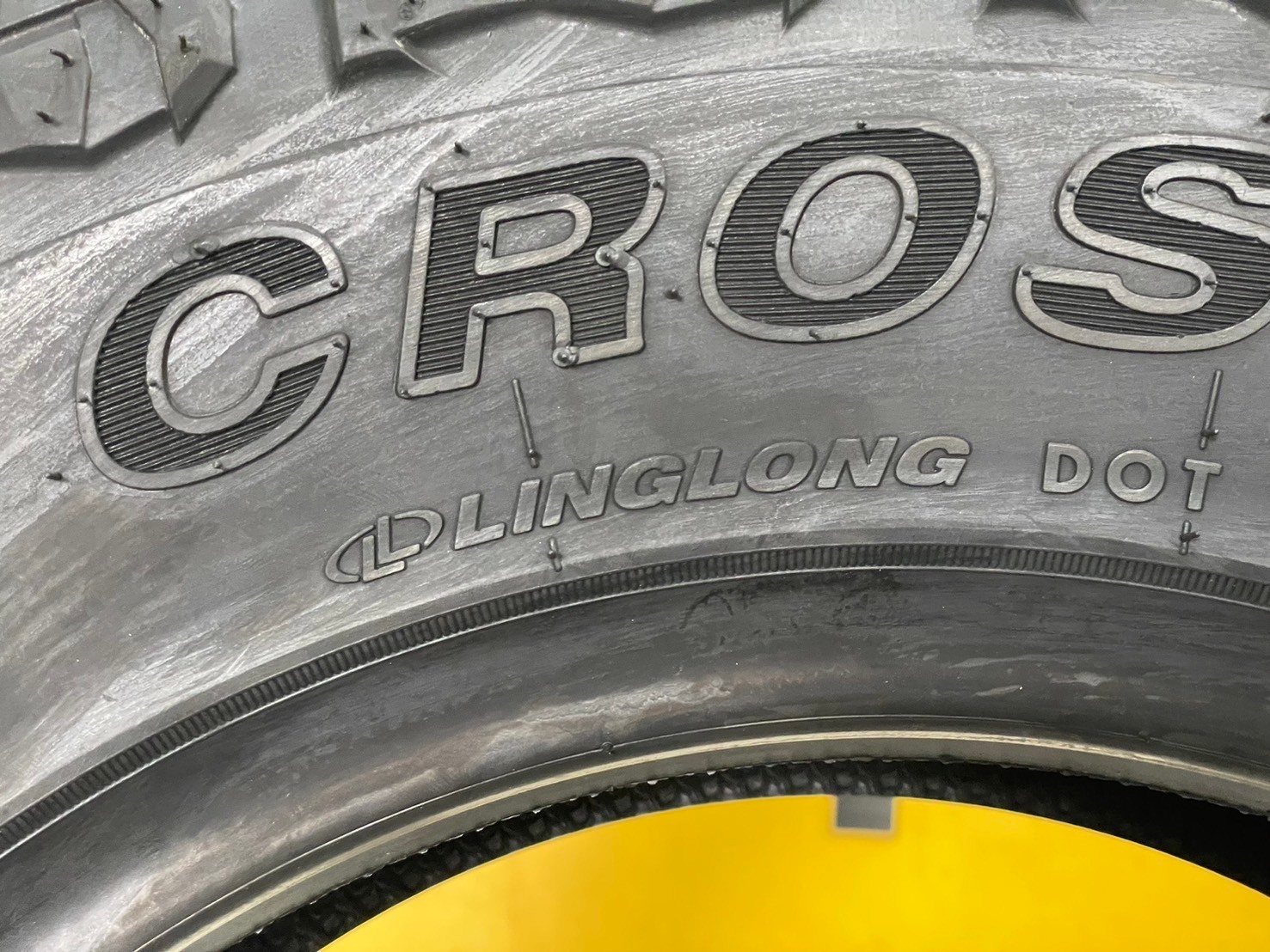 215/75R15 LINGLONG CROSSWIND MT ยางใหม่ปี2024