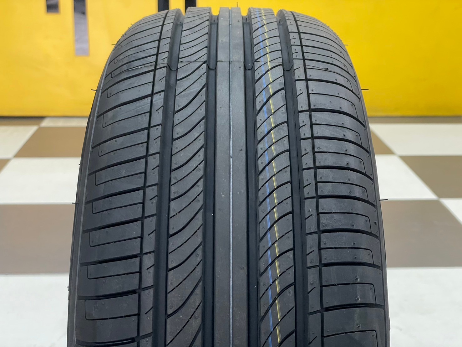 GT RADAIL CHAMPIRO ECOTEC 195/55R15 ยางใหม่ปี2024