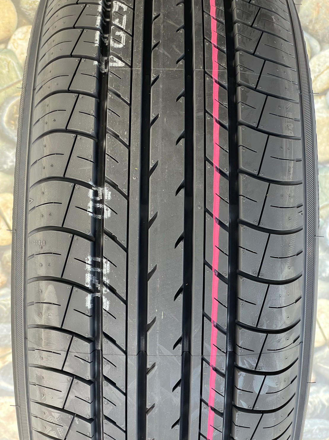 YOKOHAMA E70 215/55R17 ยางใหม่ปี2023