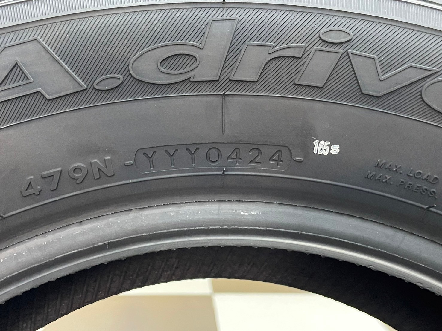 ยางใหม่โยโกฮาม่า YOKOHAMA A.Drive AA01 195/65R15 ยางใหม่ปี2024