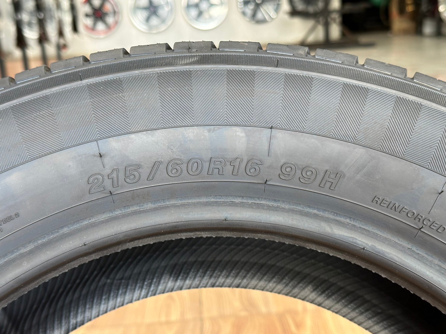 💥💥Promotion💥💥 YOKOHAMA A.Drive AA01 · 215/60R16 ยางใหม่ปี2023