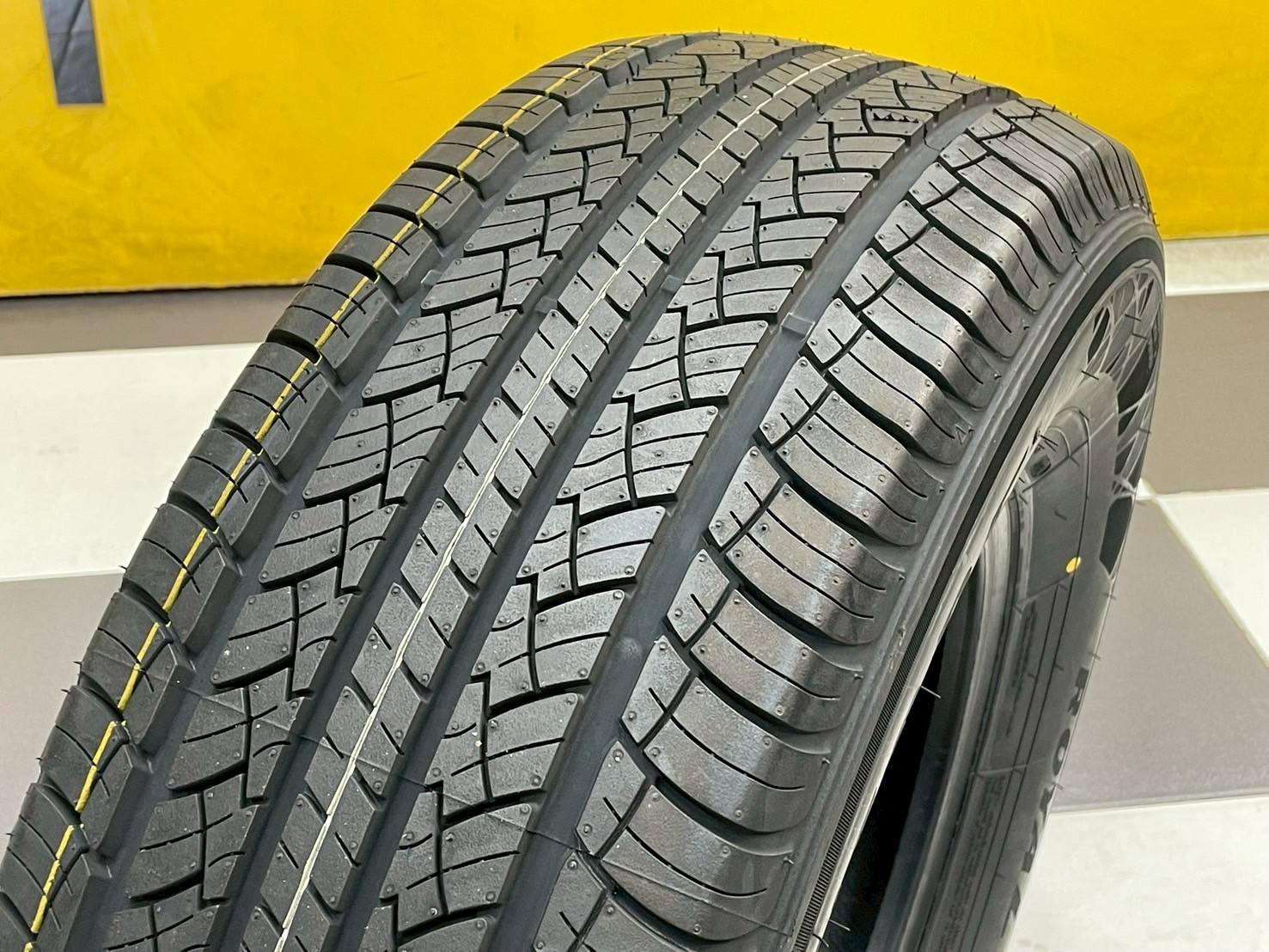 ยางDeestone HT611 265/70R16 ยางใหม่ปี2025
