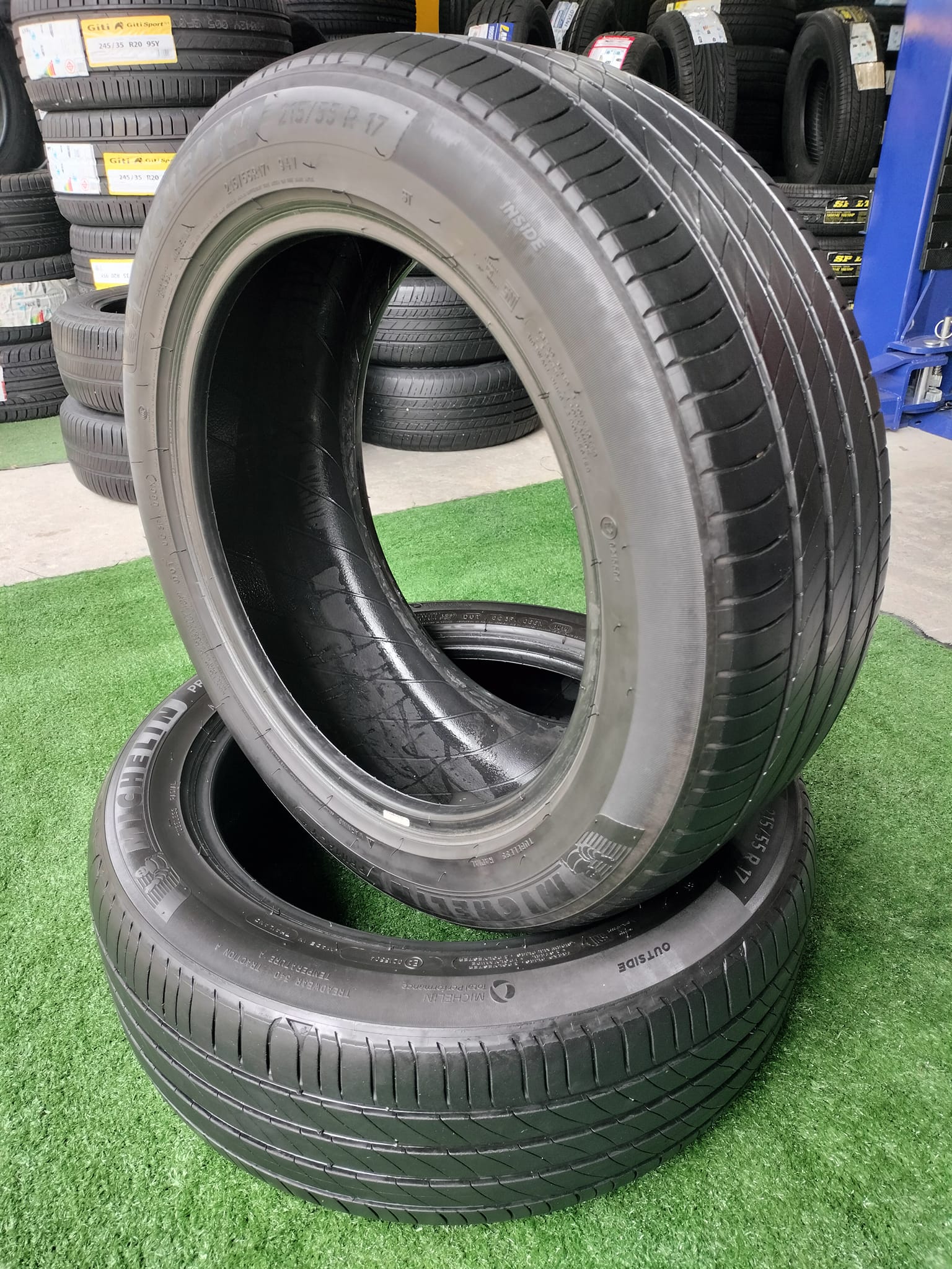 ยางมือ2 สภาพดี ก หนา ขอบ17" ยางยี่ห้อ MICHELIN 215/55R17
