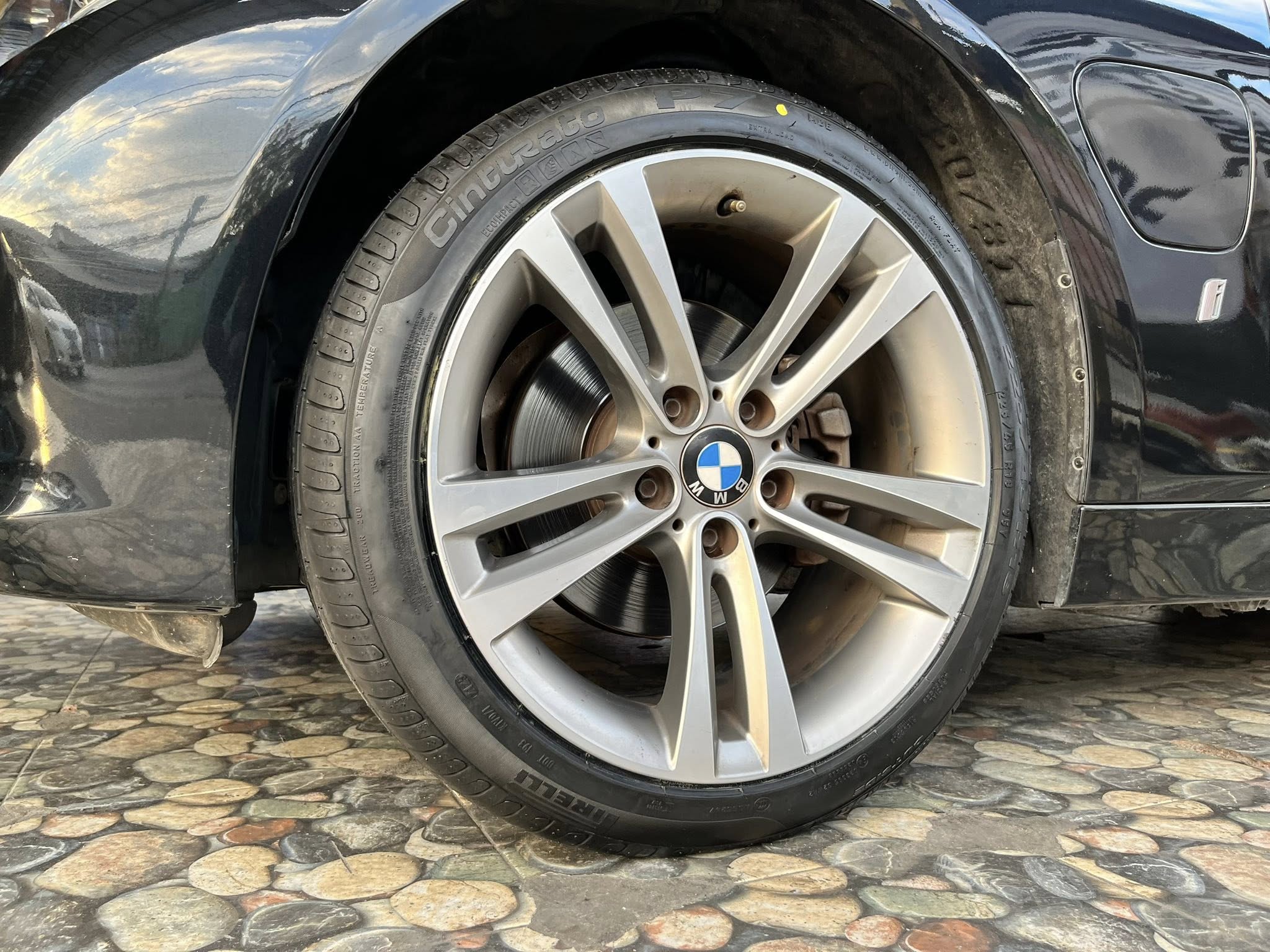 BMW_330e🚘เปลี่ยนยาง 🛞🐘#PIRELLI_CinturatoP7 MOE Runflat