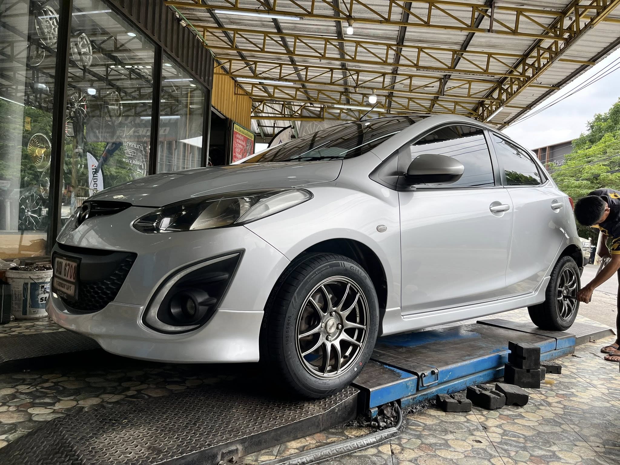 MAZDA2🚘เปลี่ยนยาง 🛞🐘#GITI #SynergyH2 195/55R15