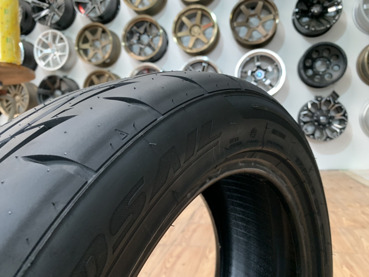 Lansail Rs009 195/55R15 ยางสปอร์ตลายซิ่ง คุณภาพดี