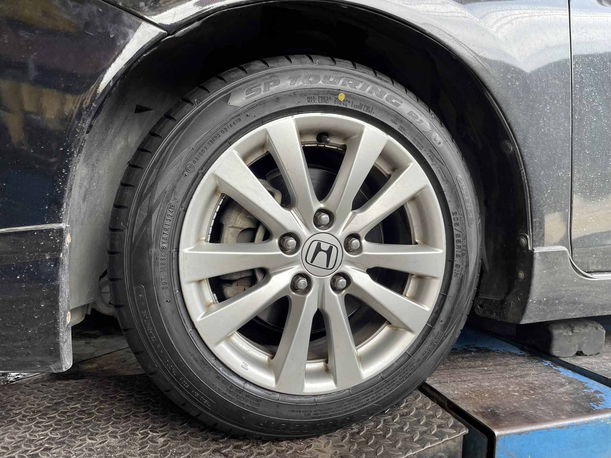 🛞❤️ #HONDA_CIVIC 🚘เปลี่ยนยาง💫 🛞🐘#DUNLOP_SP TOURING R1_205/55R16