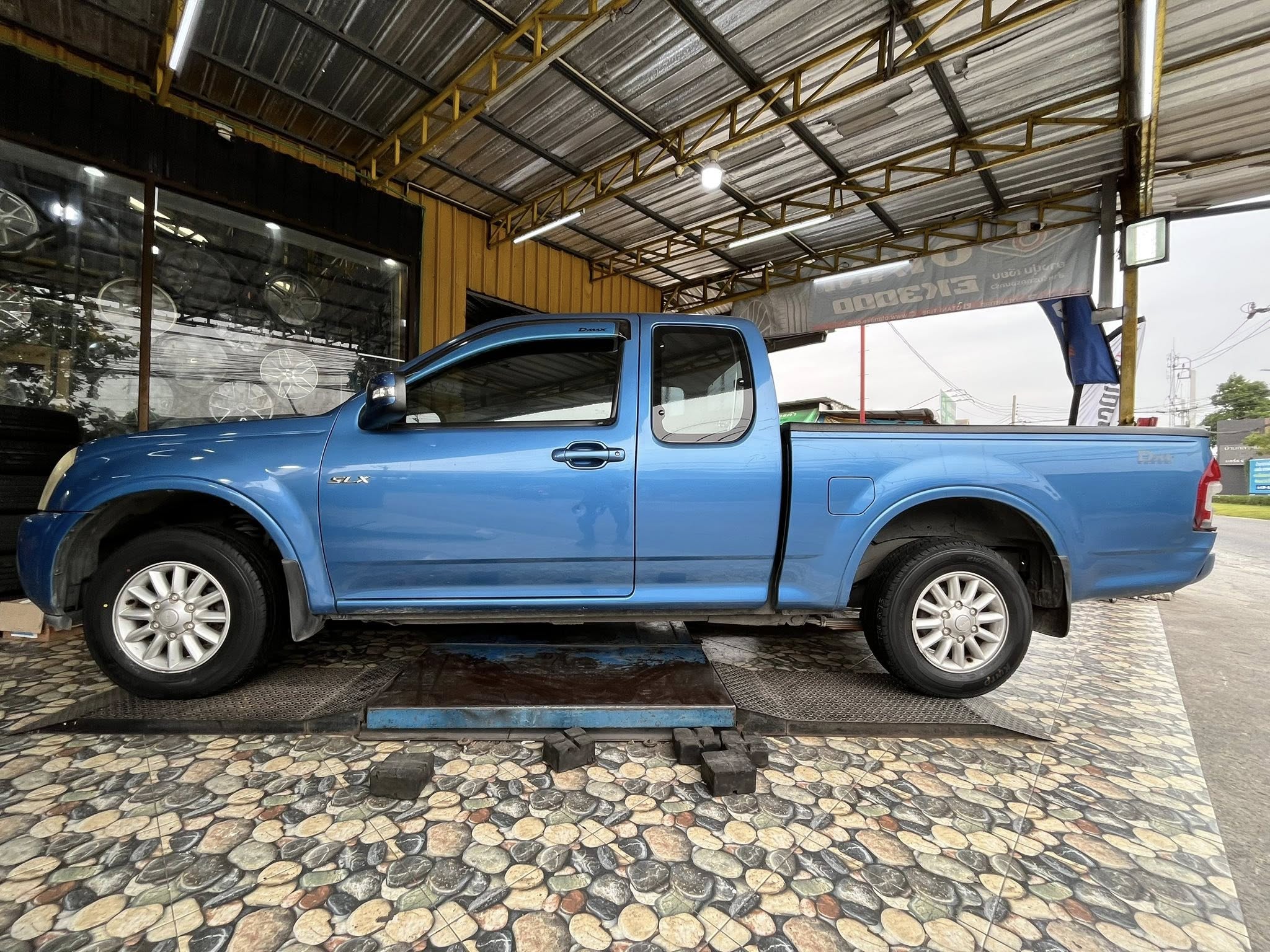 ISUZU_D-MAX🚘เปลี่ยนยาง 🛞🐘#KINTO_FUERTE K99_215/70R15