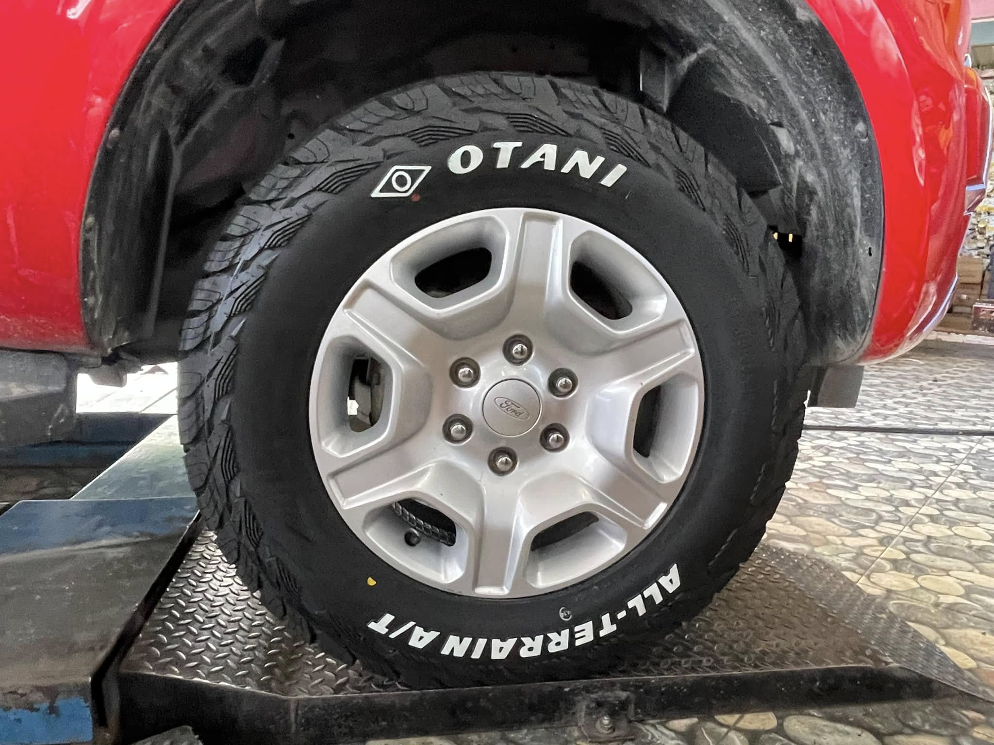 #FORD_RANGER มั่นใจคุณภาพเข้าเปลี่ยนยาง OTANI SA2000 265/65R17ยางAll-Terrian ยางสายลุย