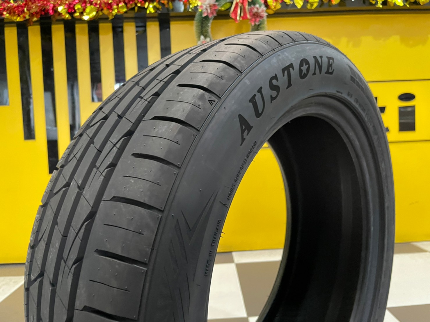 ยางใหม่AUSTONE SP702 215/55R17 ยางผลิตไทย คุ้มค่ารับประกันบาดบวมเบียดตำ365วันเคลมฟรี ยางใหม่ปี2023