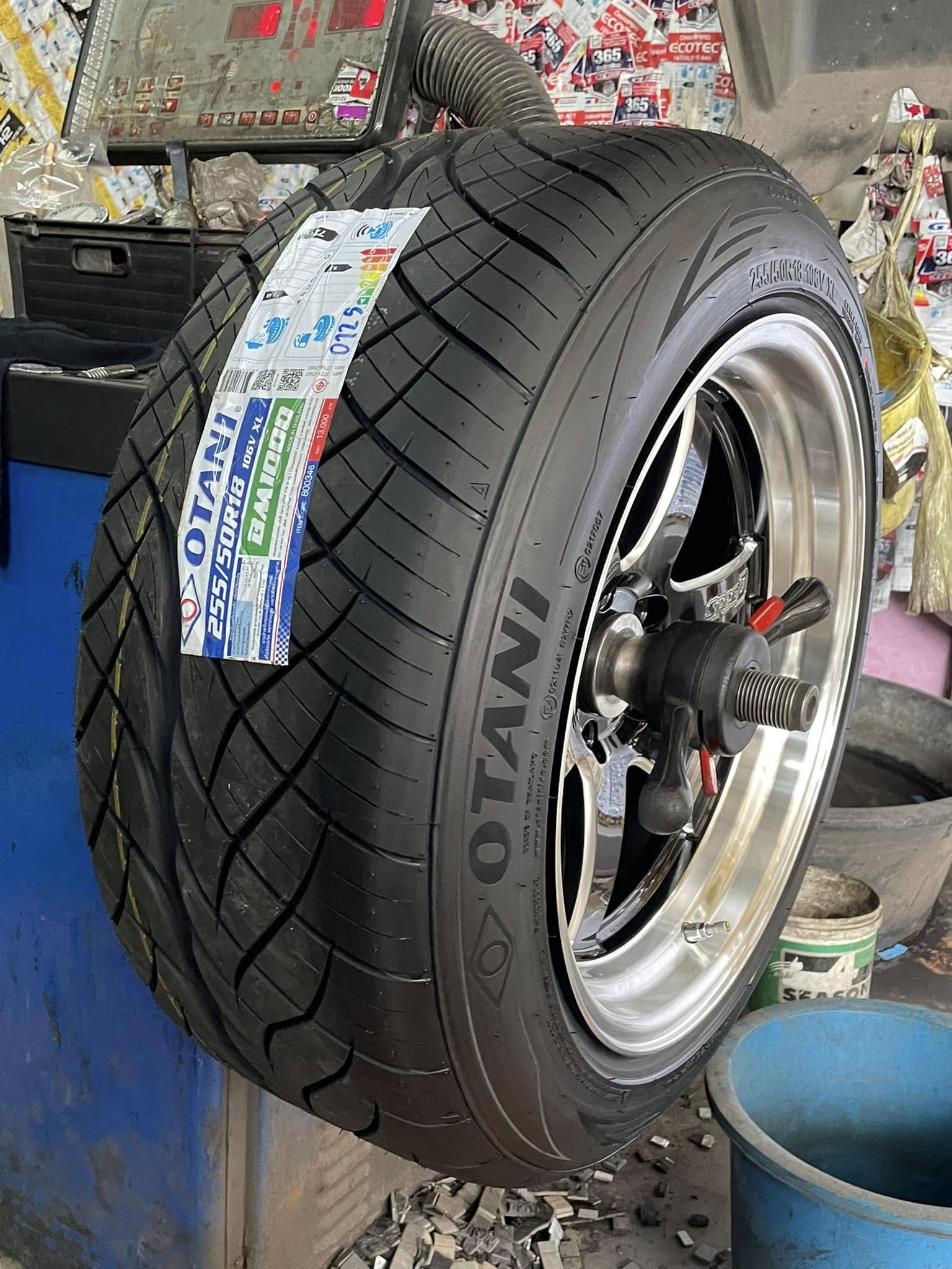 🚘 #TOYOTA_VIGO🛞 #OTANI #BM1000 255/50R18 #ล้อTORQ_D1S 18X9.518X10.5 ET+25 5X114.3 #บริการตั้งศูนย์ล้อ