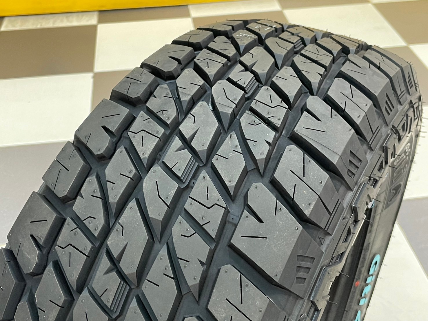 ยางจีที GITI 4x4 AT70 265/70R16 ยางใหม่ปี2024