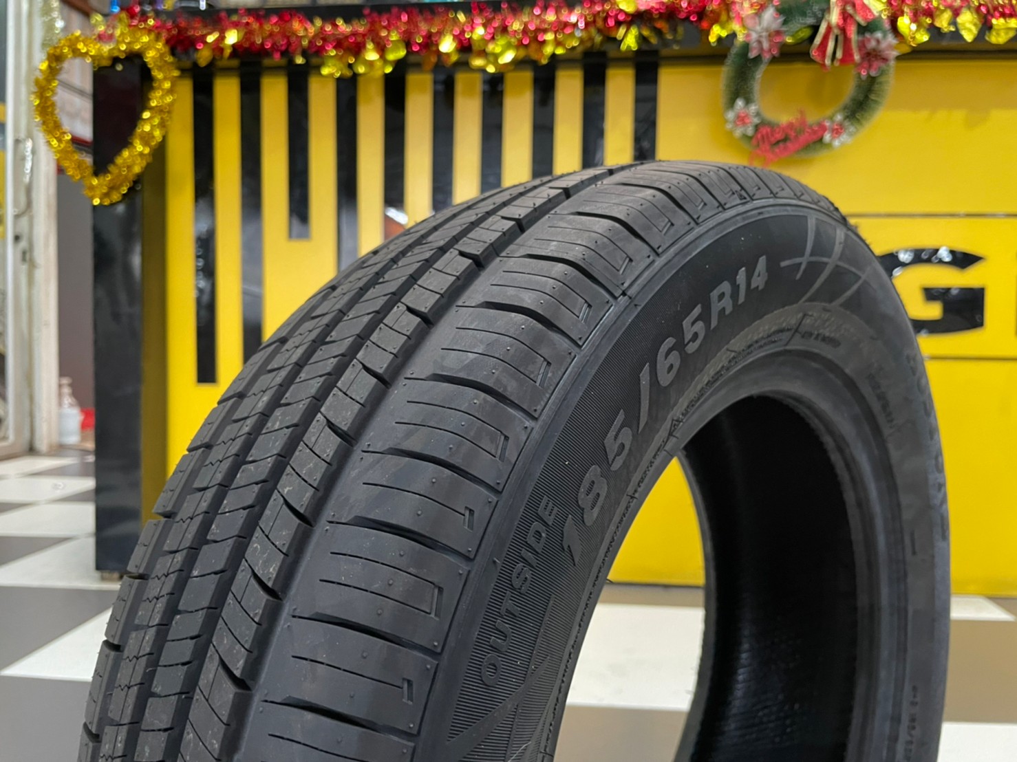 ยางใหม่AUSTONE SP602 185/65R14 ยางใหม่ปี2023 (4เส้น)