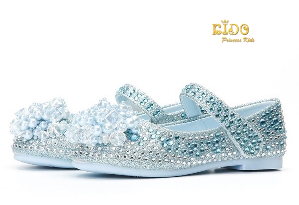 รองเท้าเด็ก **มีหน้าร้านอยู่รัชดา ลองได้ เปลี่ยนได้ **H038สีฟ้า เพชรระยิบระยับ ประดับช่อมุกสี สวยเจ้าหญิงมาก
