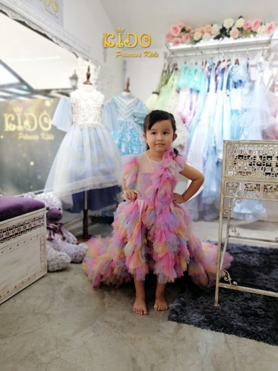 เช่าชุดเด็ก*มีหน้าร้านอยู่รัชดา ลองได้ เปลี่ยนได้ ถ่ายรูปเองจากสินค้าจริง*W18207 ชุดราตรีเด็กออกงาน สีสันสดใส ชุดเดินแบบเด็ก ชุดประกวดเด็ก