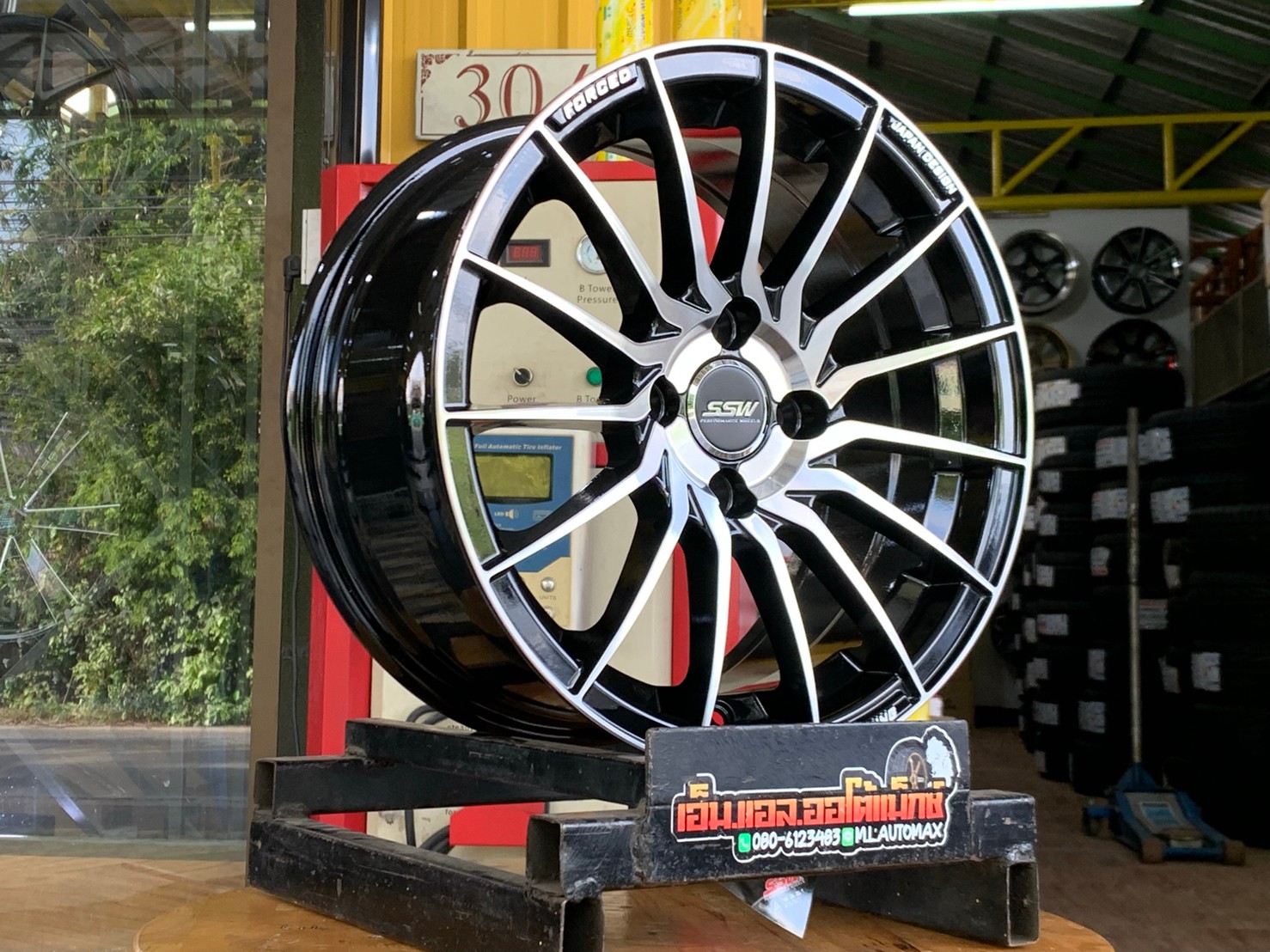 ล้อแม็กขอบ15 Model 355งานไทย SSW 4รู100 กว้าง7 ออฟ35 สีดำขอบหน้าเงา