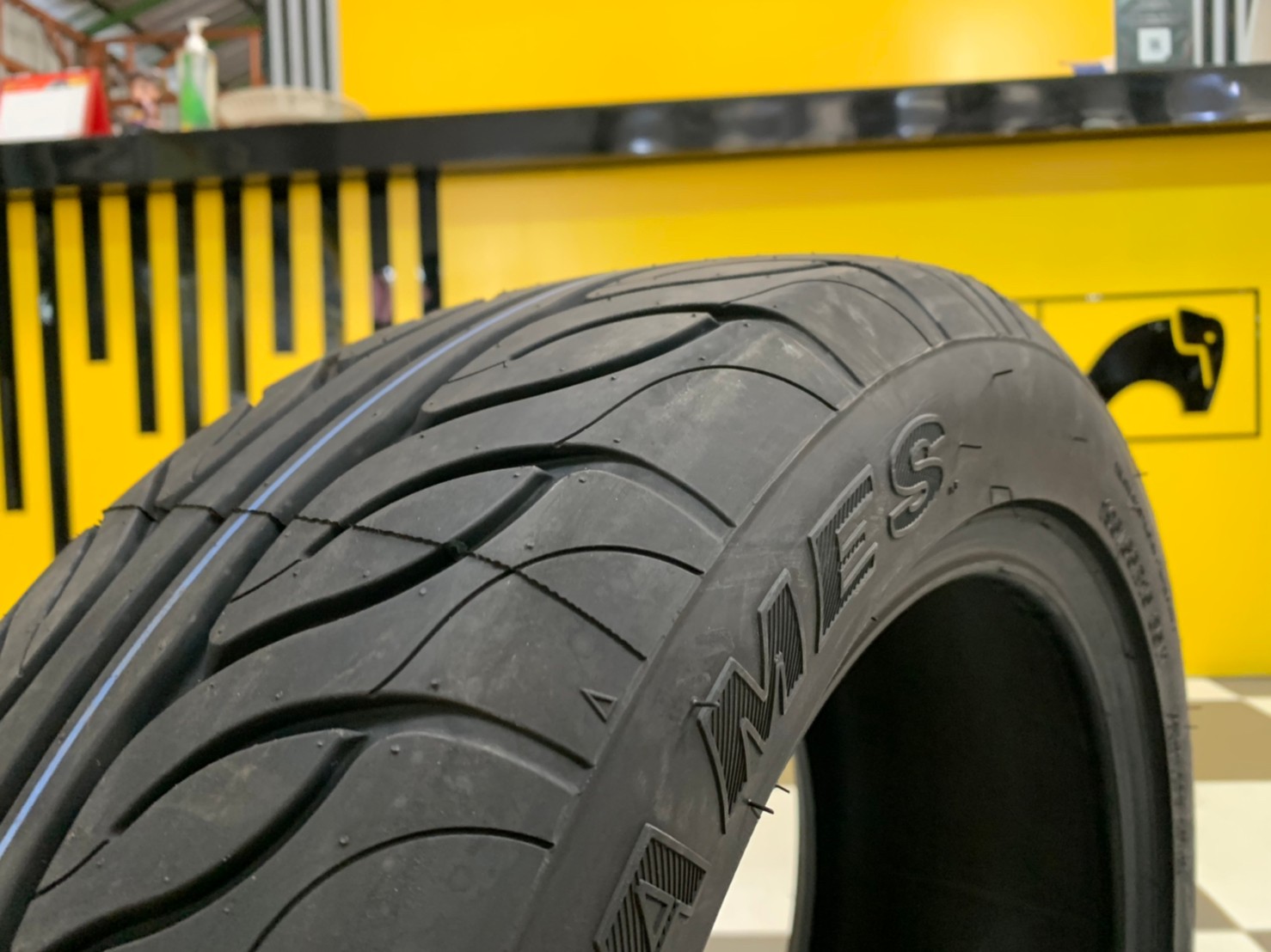 SIAMES 195/55R15 RD08 ยางปี 2021 (ยางไทย รับประกัน 1 ปี) พร้อมติดตั้งฟรี