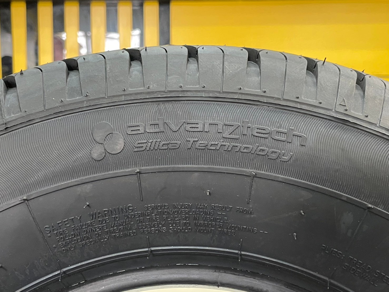 ยางใหม่จีที Giti Van600 195R14C ยางใหม่ปี2024