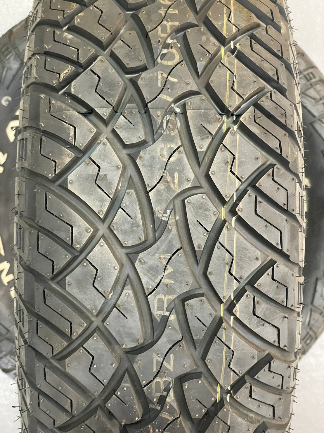 RAIDEN AT3 265/70R16 ยางใหม่ปี2021