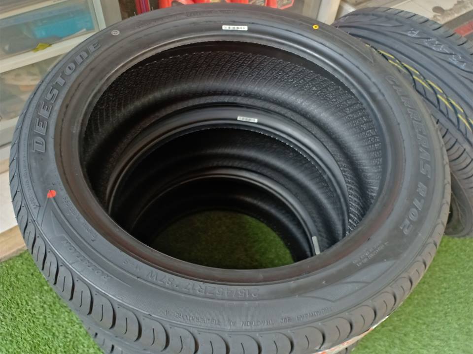 ยางใหม่ดีสโตน ยางไทย 215/45R17CARRERAS R702 ปี19