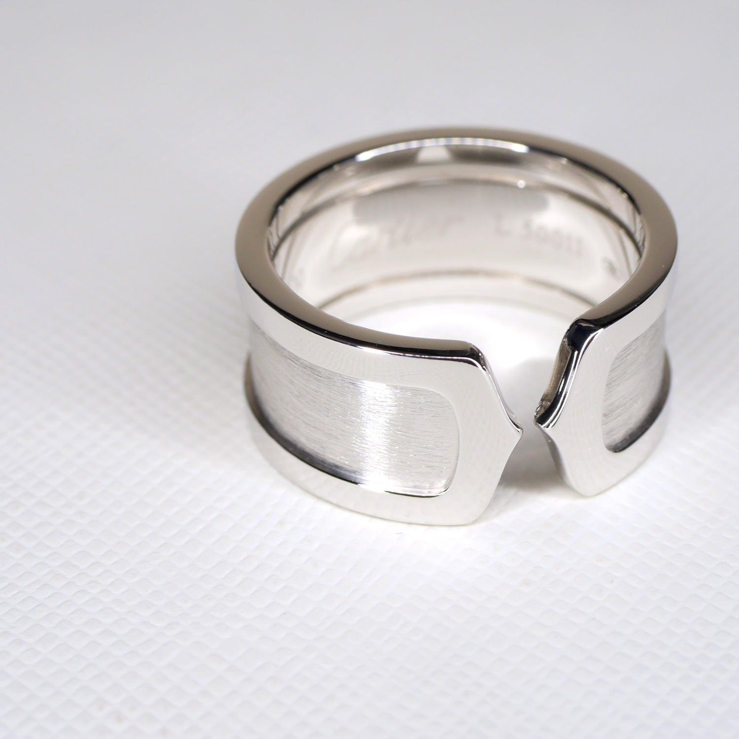 แหวน Cartier 2C LM ทองคำขาว 18K ไซส์56# (Used) (wg)