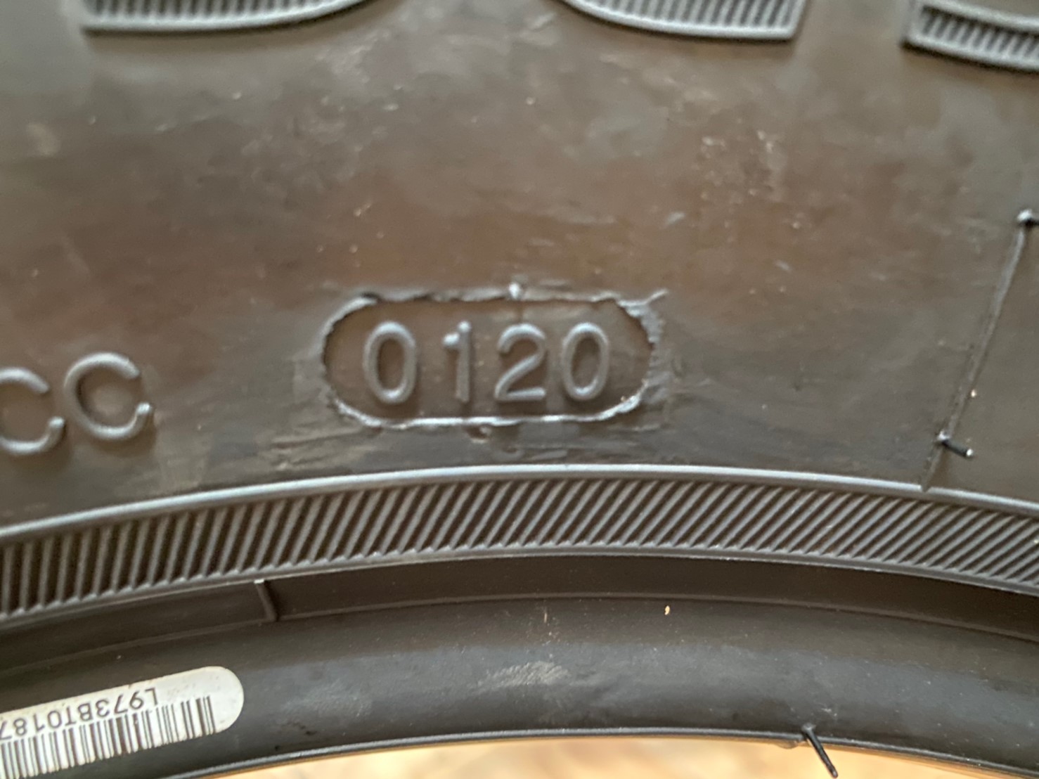 215/70R15 รุ่น SC328 ยี่ห้อ WESTLAKE ยางรถกะบะ คุณภาพสุดคุ้มพร้อมติดตั้งฟรี