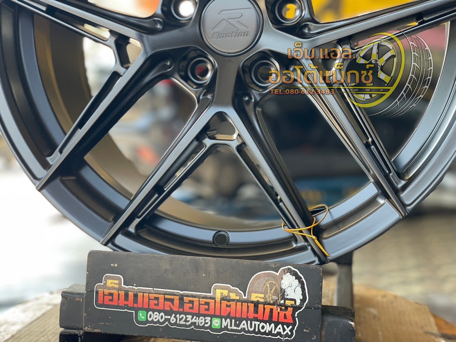 ล้อแม็กซ์ใหม่ ขอบ18 #EmotionR Model #VS2 18x8.5 ET35 5x114.3 สีดำเงา