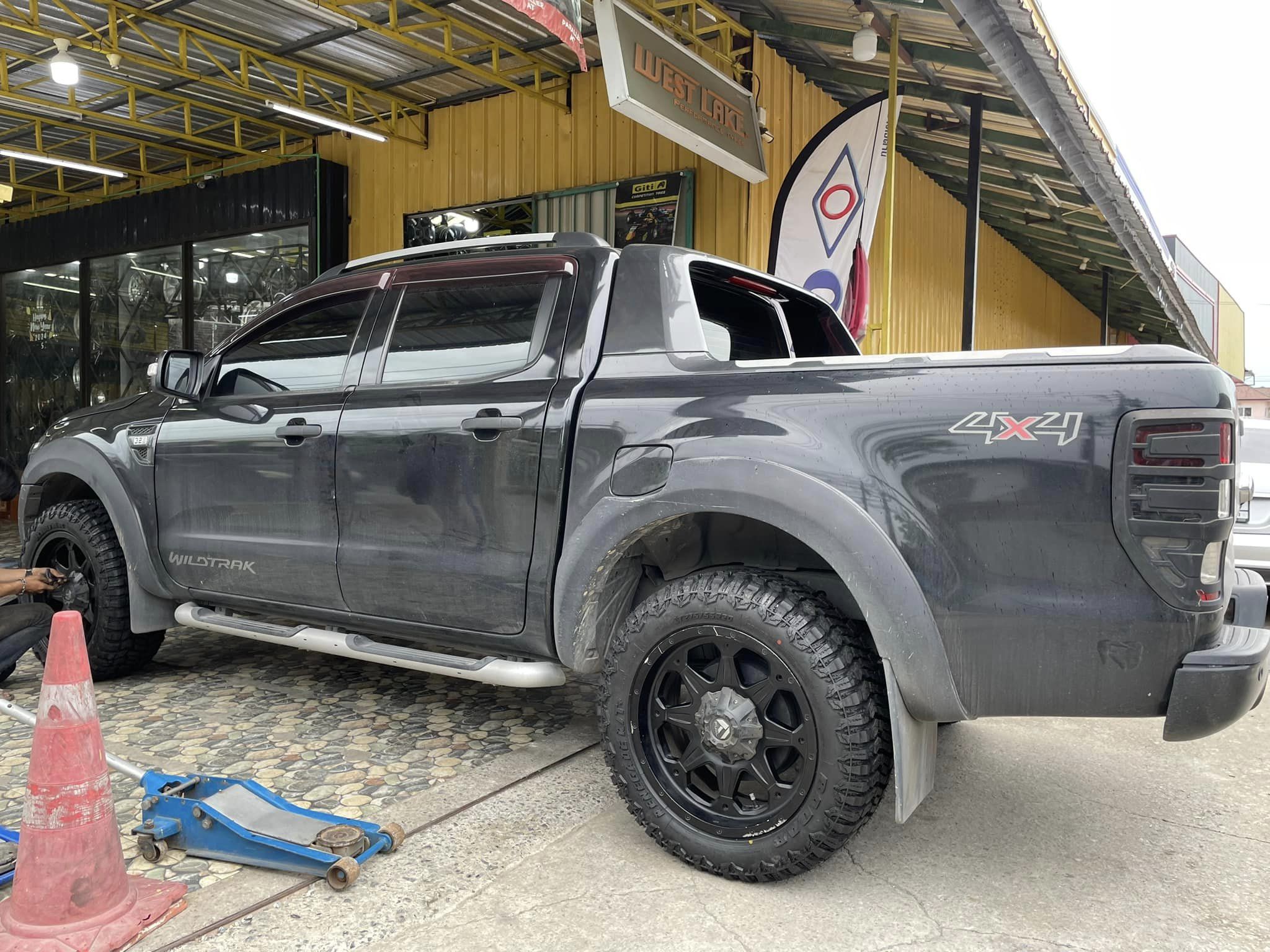 FORD_RANGER🚗 #RADAR_RENEGADE R/T 275/55R20