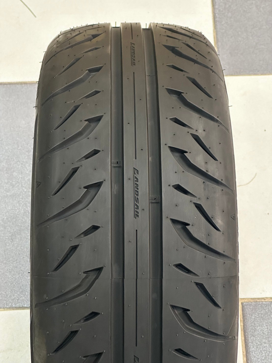 LANDSAIL RK007 195/50R15 ยางใหม่ ปี23 Treadwear320