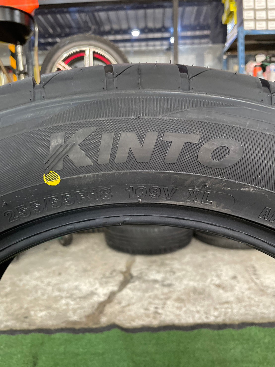 KINTO V36 255/50R18 ยางใหม่ปี2023 (โปรโมชั่น)