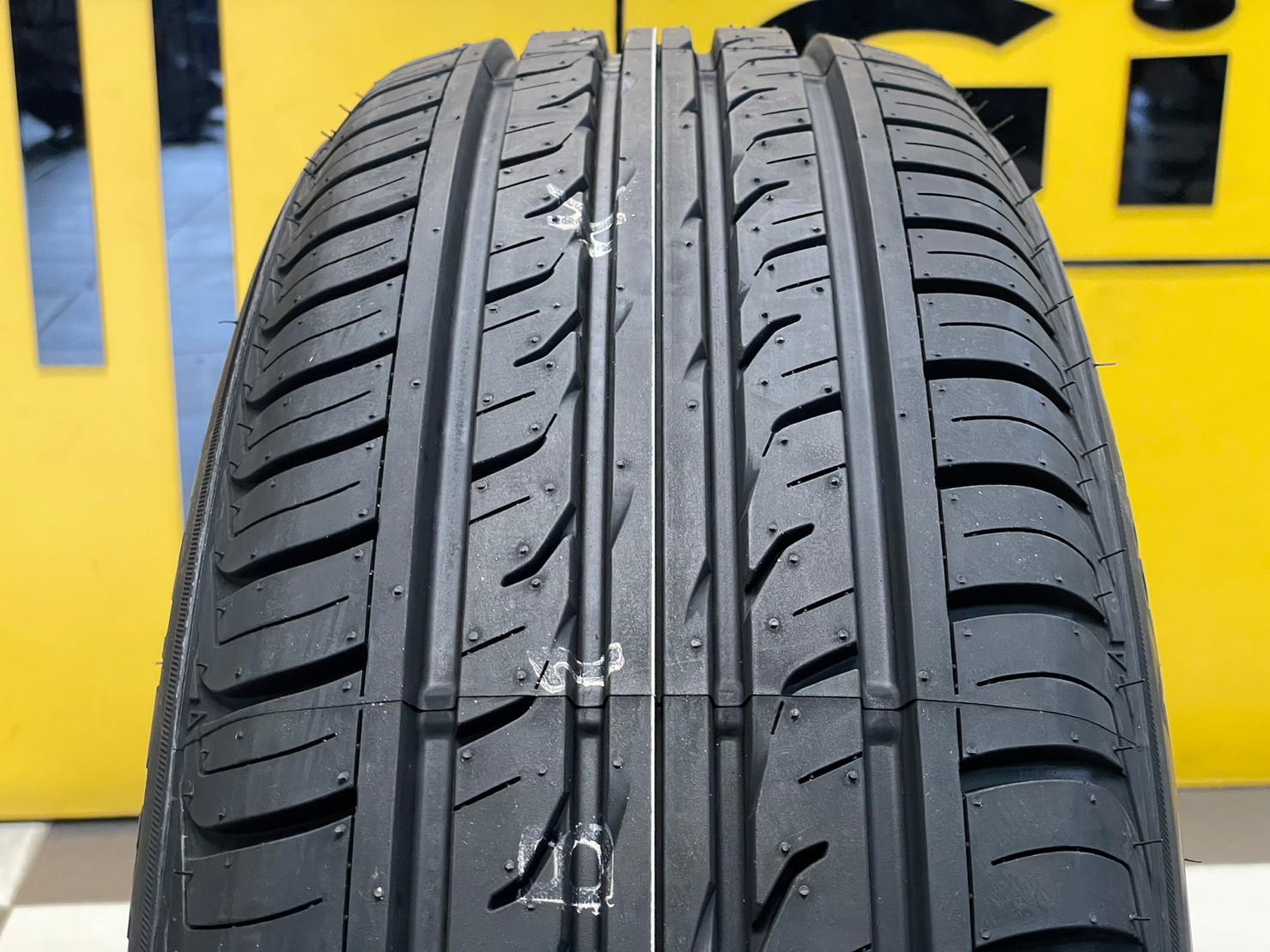 ยางใหม่ DUNLOP GRANDTREK PT3 225/60R18 ยางใหม่ปี2023