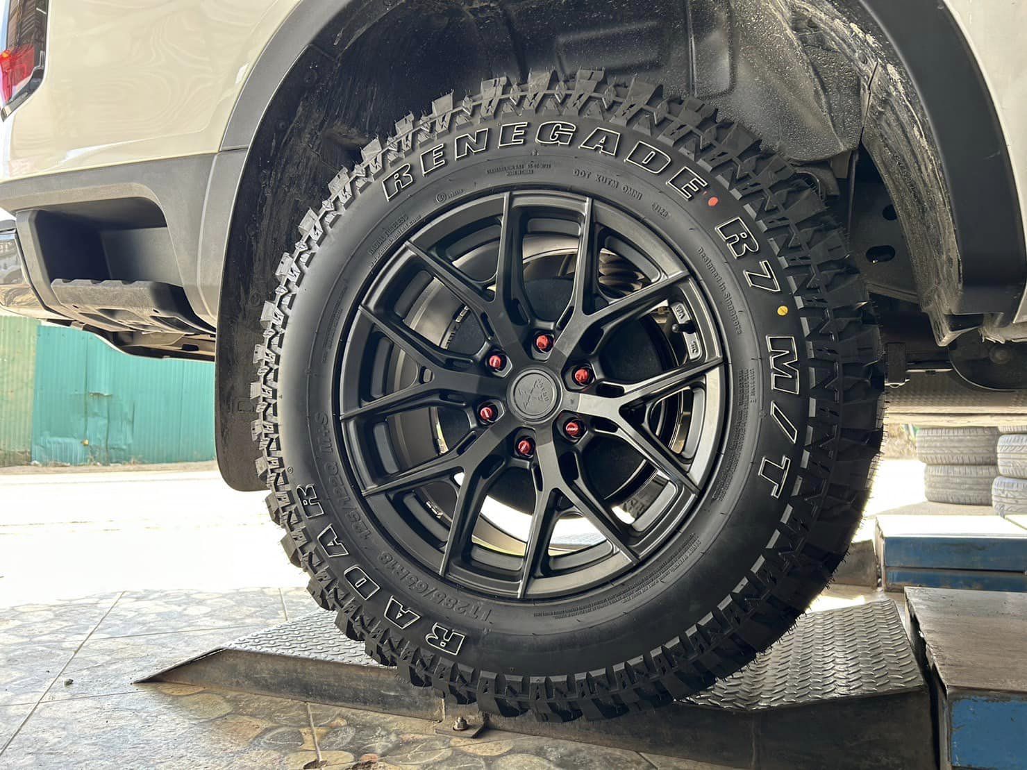 #FORD_RANGER_NEXTGEN🚘 🛞 #ล้อแม็กซ์ #Hof_Racing #Graxy_X-02 🛞 18x9 ET18 6x139.7 🛞 #RADAR_R7_MT_285/65R18