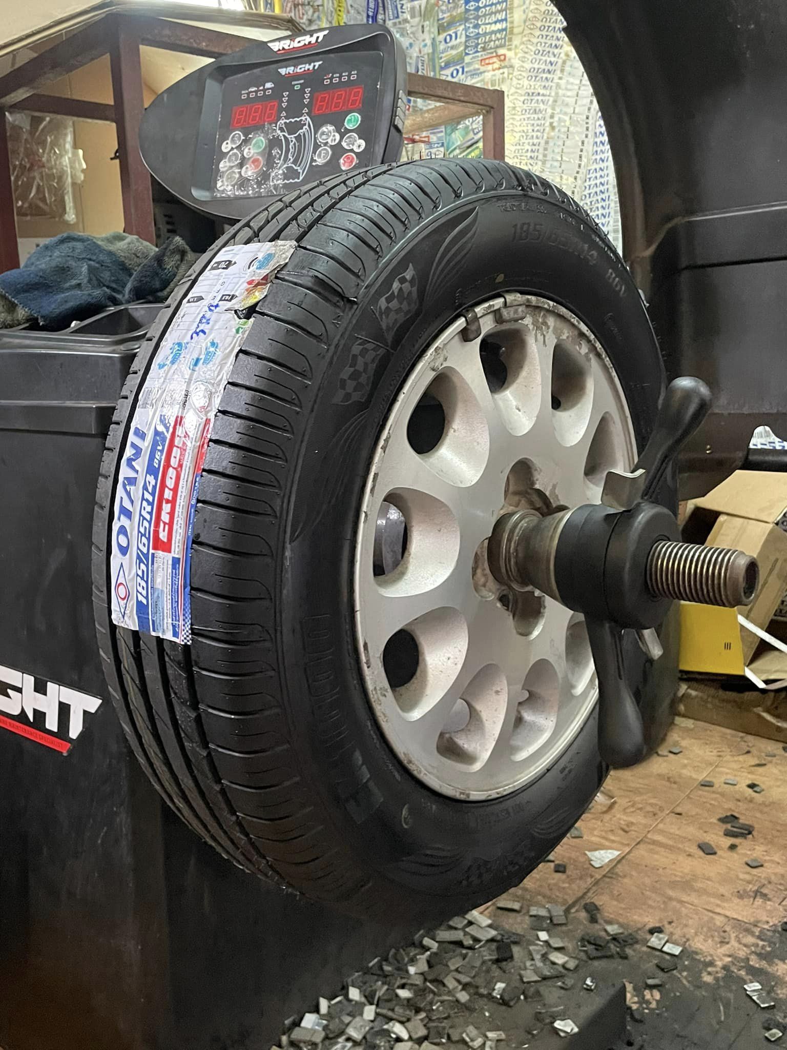 🚘 #TOYOTA_COROLLA เปลี่ยนยาง #OTANI #EK1000 185/65R14🔥 🔥🔥 #บริการตั้งศูนย์❤️