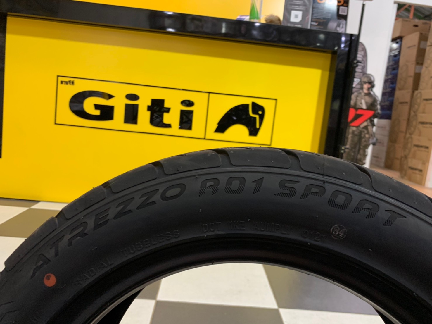 ยางซอฟ 195/55R15 Sailun Atrezzo R01 ยางไซลุนยางสปอร์ตลายซิ่ง ลายAD ยางใหม่ปี2021