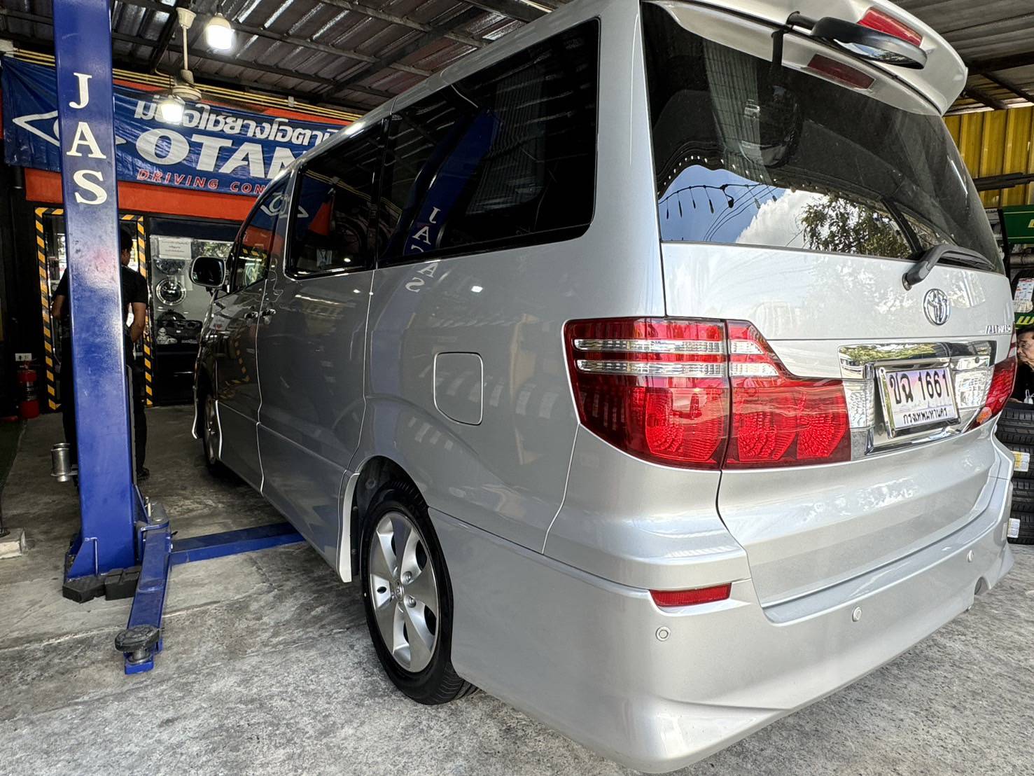 🚘 #TOYOTA_ALPHARD #มั่นใจใช้ยางโอตานิ เปลี่ยนยาง #OTANI_KC2000_225/55R17