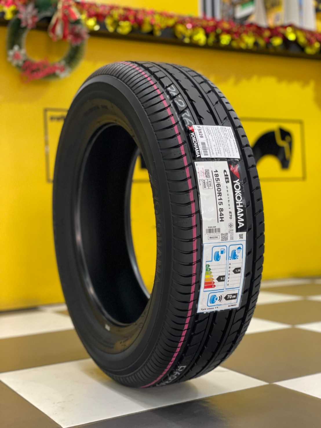 YOKOHAMA E70 185/60R15 ยางใหม่ปี2023
