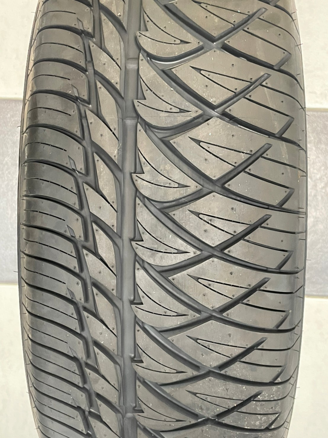 NITTO NT420SD 265/60R18 ยางลายซิ่ง สปอร์ต สมรรถนะสูง ยางใหม่ปี2022