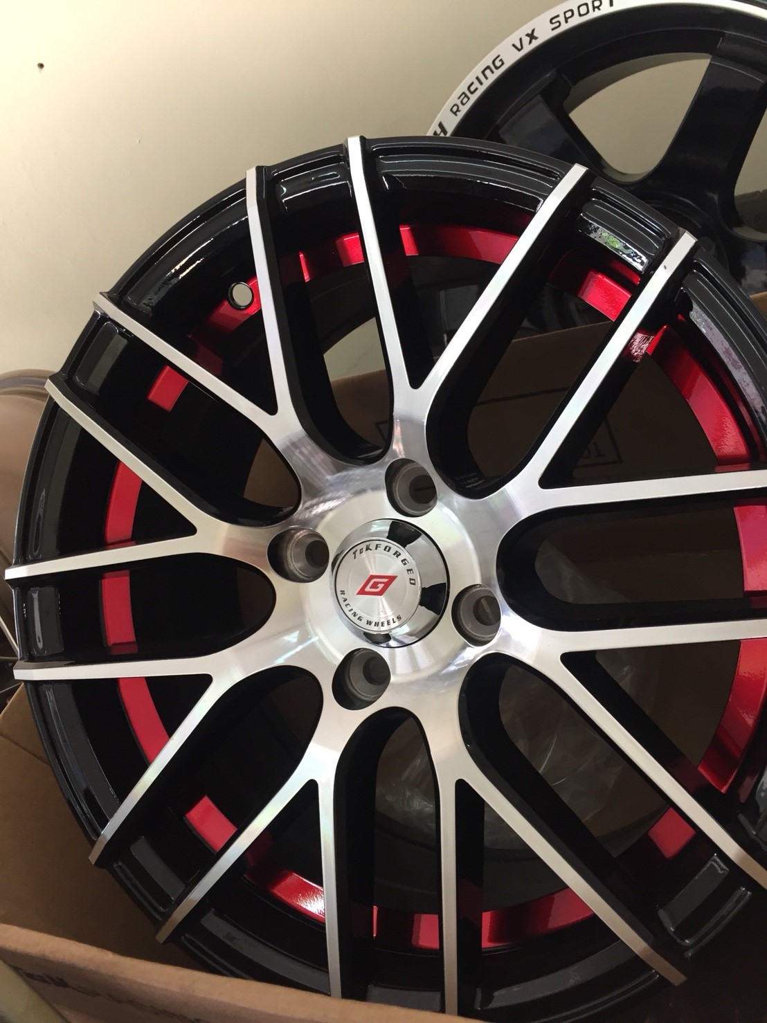 แม็กซ์ใหม่ขอบ 15 ลาย TCK FORGED กว้าง 7 ออฟ 35 ใส่รถ 4 รู 100