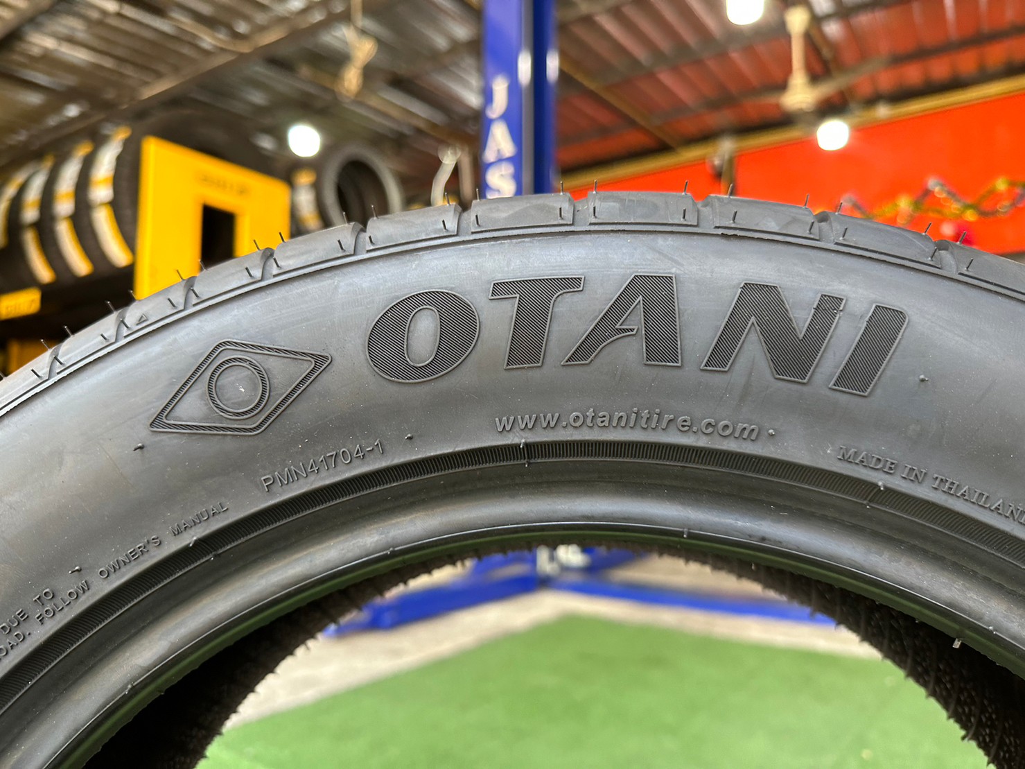 OTANI KC1000 225/50R17 ยางใหม่ปี2023 ราคาพิเศษพร้อมติดตั้งฟรี สามารถสอบถามเพิ่มเติมได้ค่ะ