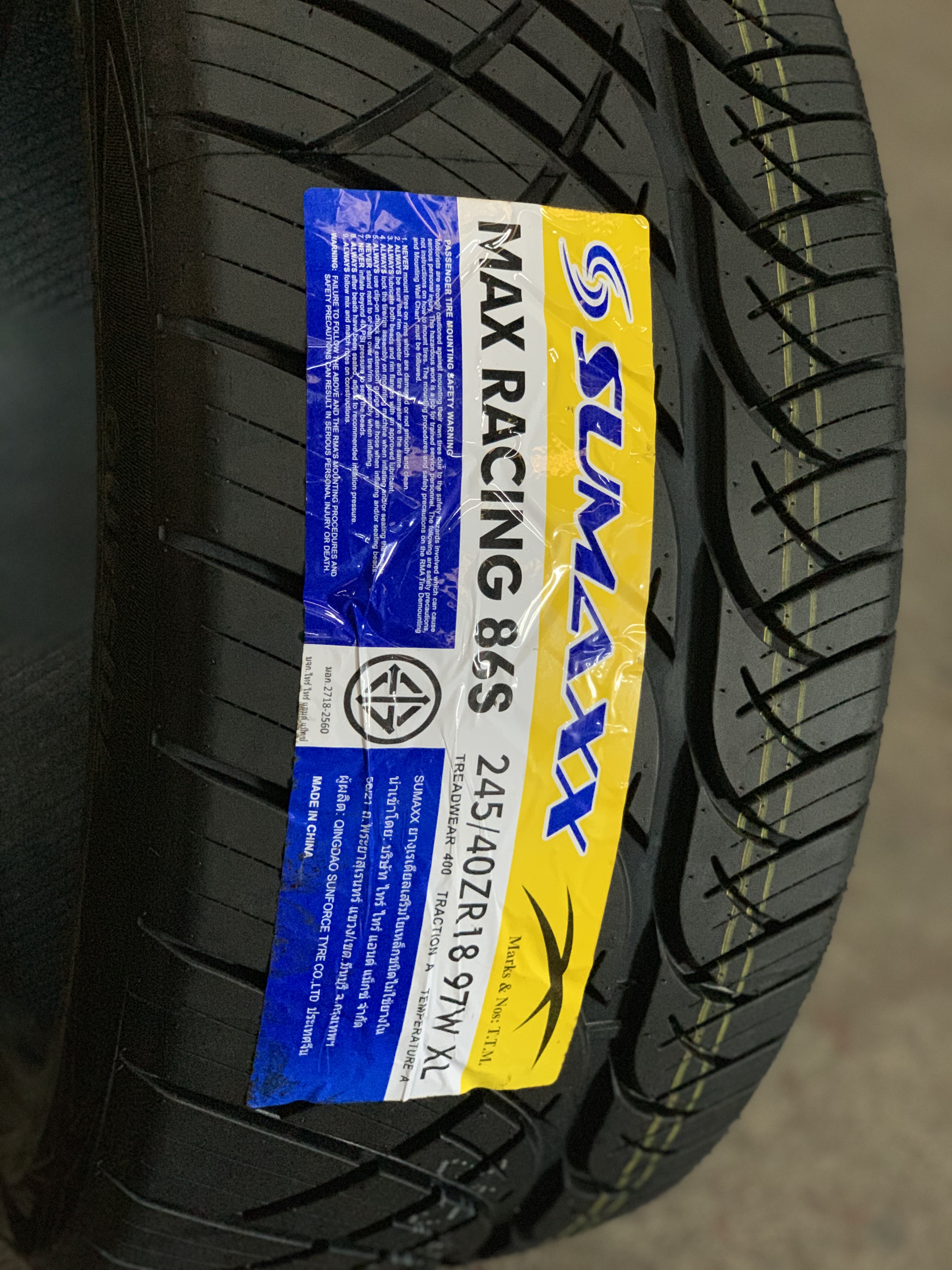 ยางใหม่ลายซิ่ง Sumaxx 245/40R18