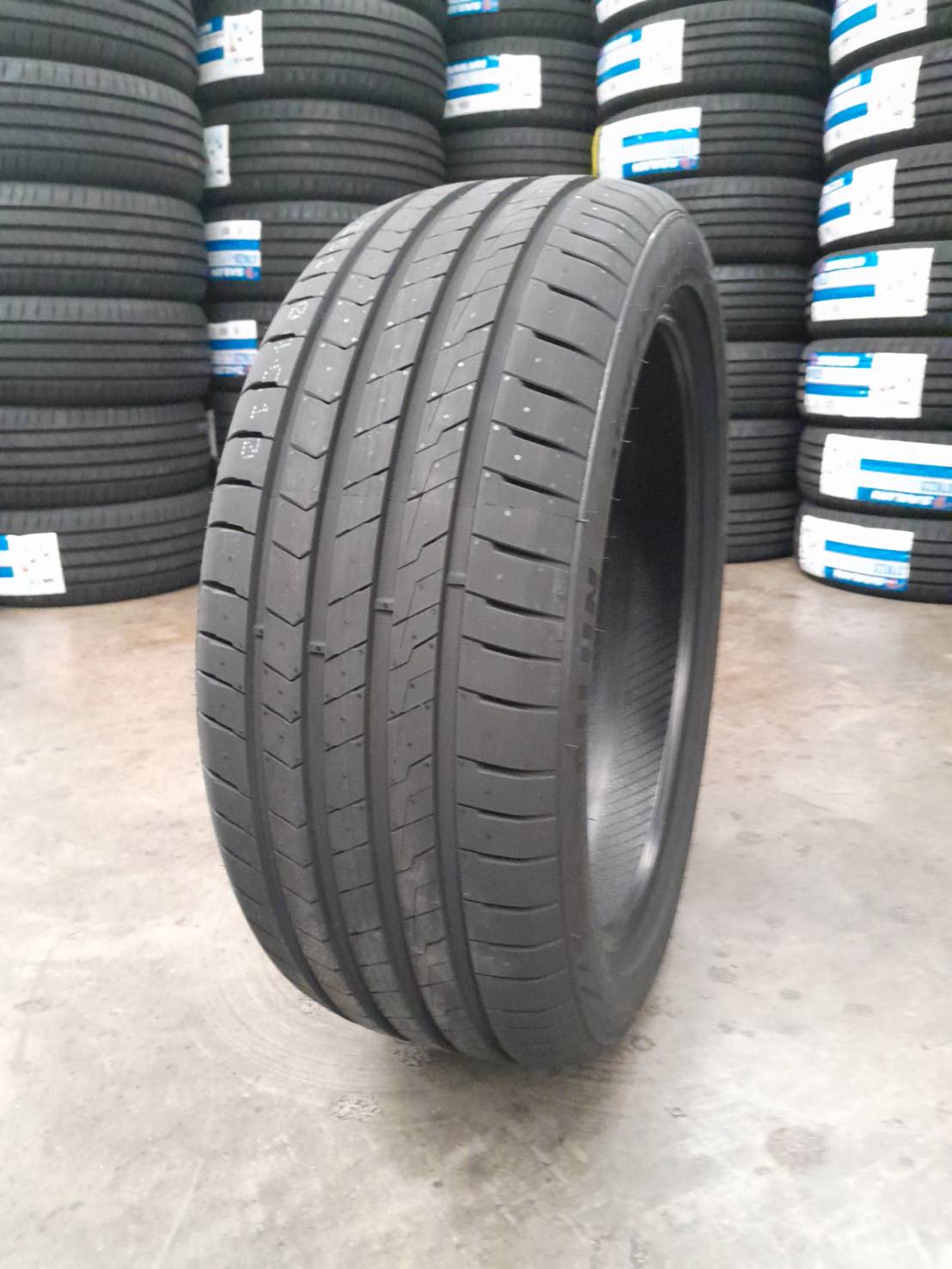 Sailun Atrezzo Elite2 215/55R17 ยางปี2025