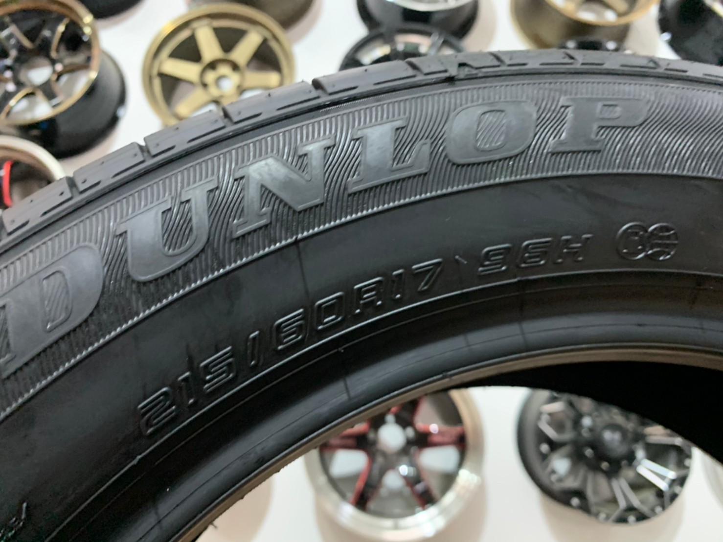 ยางใหม่ปี2021 215/60R17 Dunlop EnasaveEC300+ ยางไทยคุณภาพดี