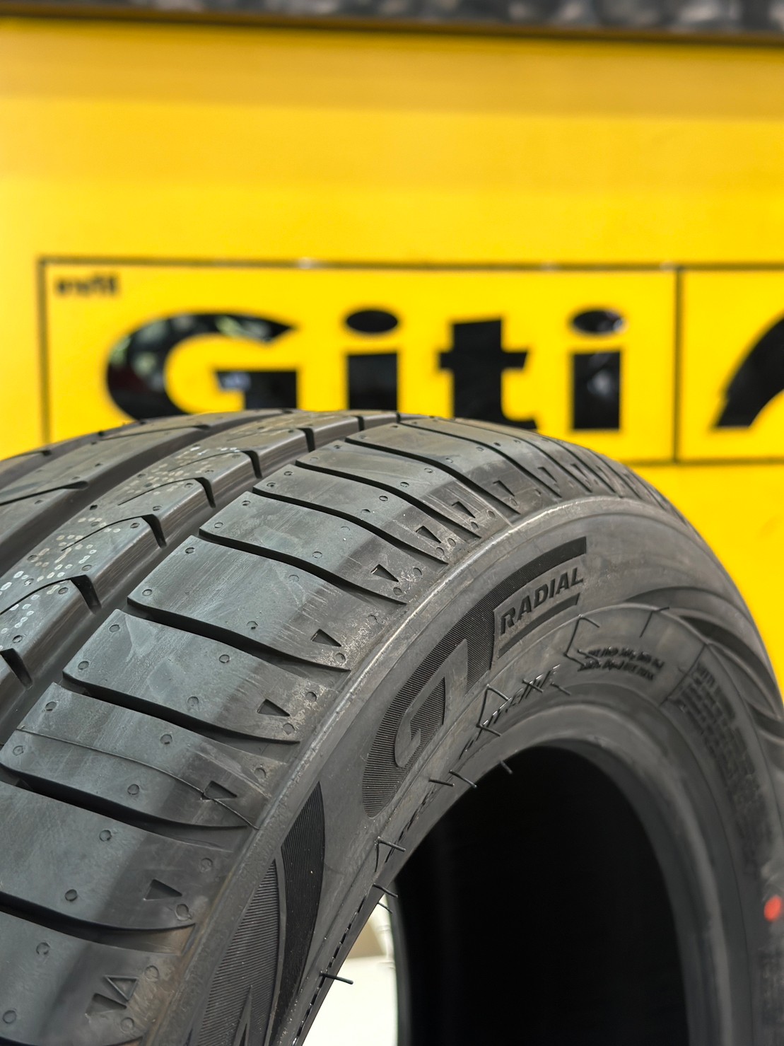 ยางใหม่ GT RADIAL FE2 195/55R15 ยางใหม่ปี2023