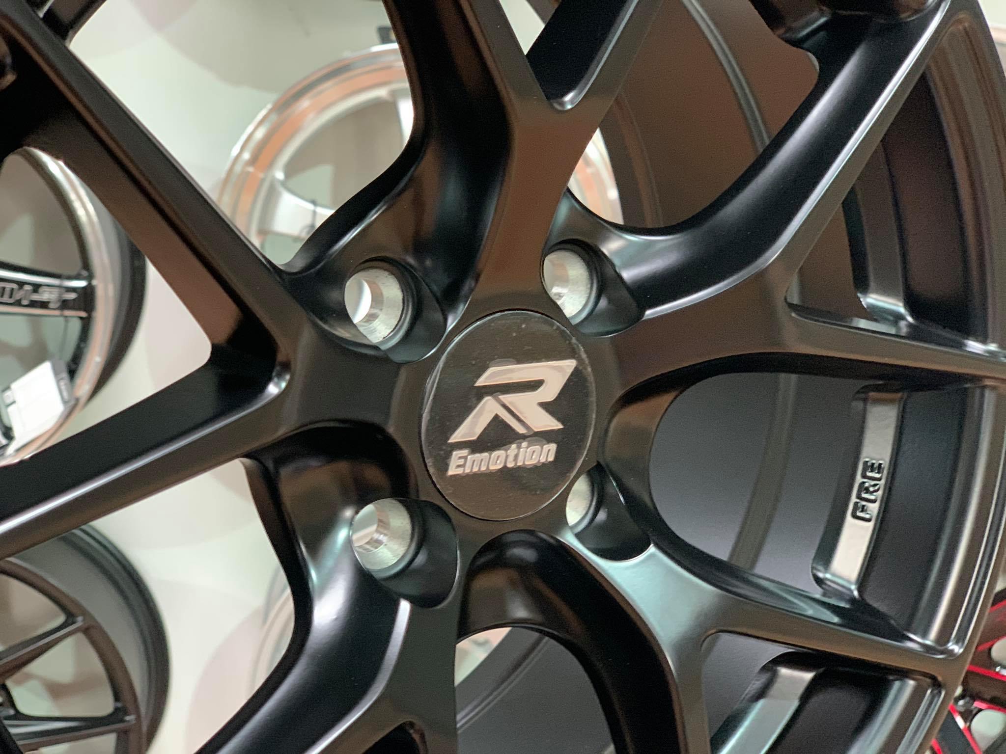 ล้อแม็กใหม่ขอบ15 EmotionR ลายFRE กว้าง7.5 ออฟ35 ขนาด4รู100 สำหรับรถเก๋ง