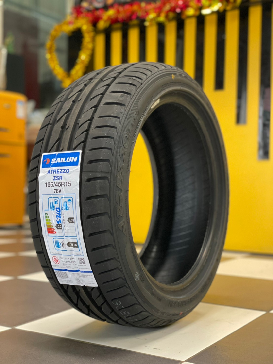 ยางแก้มเตี้ย 195/45R15 Sailun Atrezzo ZSR ยางใหม่ปี2023